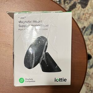 Magnetic Mount - Black